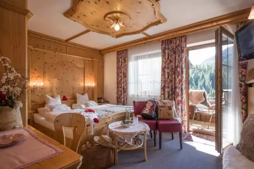 هتل Landhaus Dengg