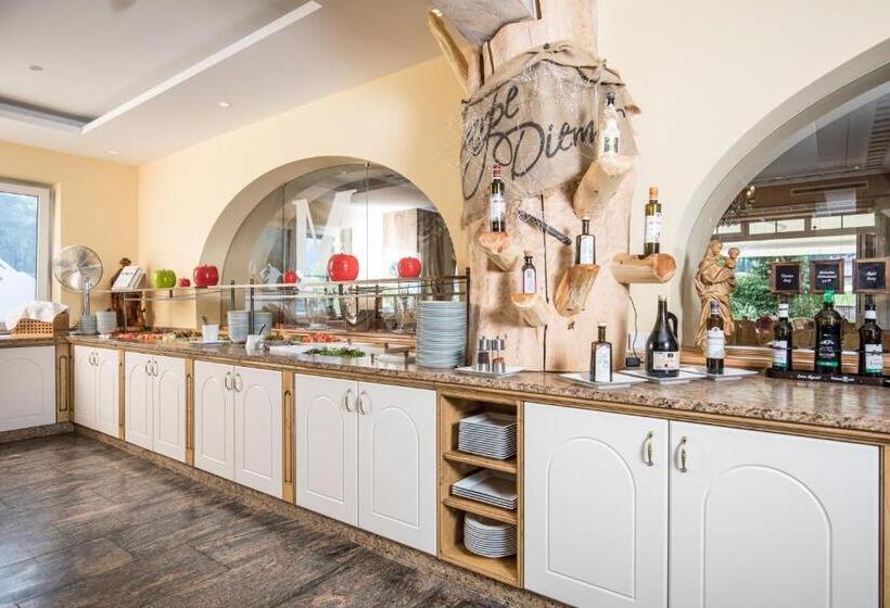 ホテル Magdalena Im Zillertal   Urlaub Mit Hund