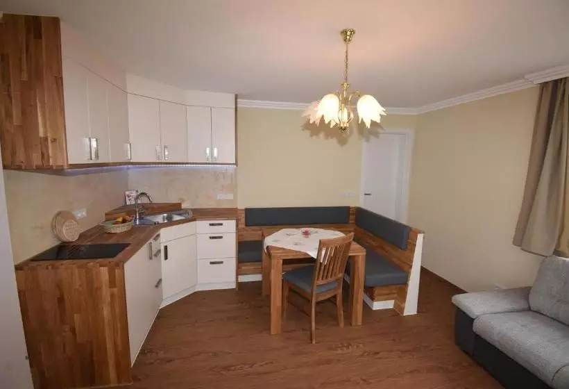 ホテル Appartements Schmiedererhof