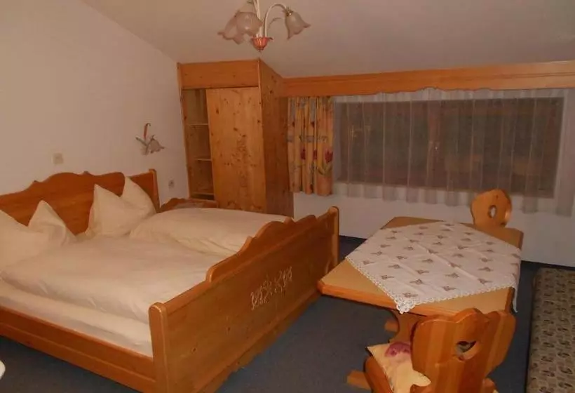 ホテル Appartements Schmiedererhof