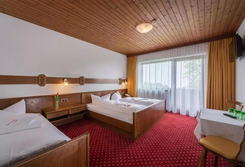 ホテル Schwannerwirt