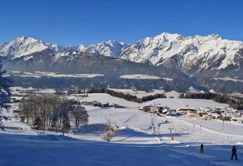 ホテル Schwannerwirt