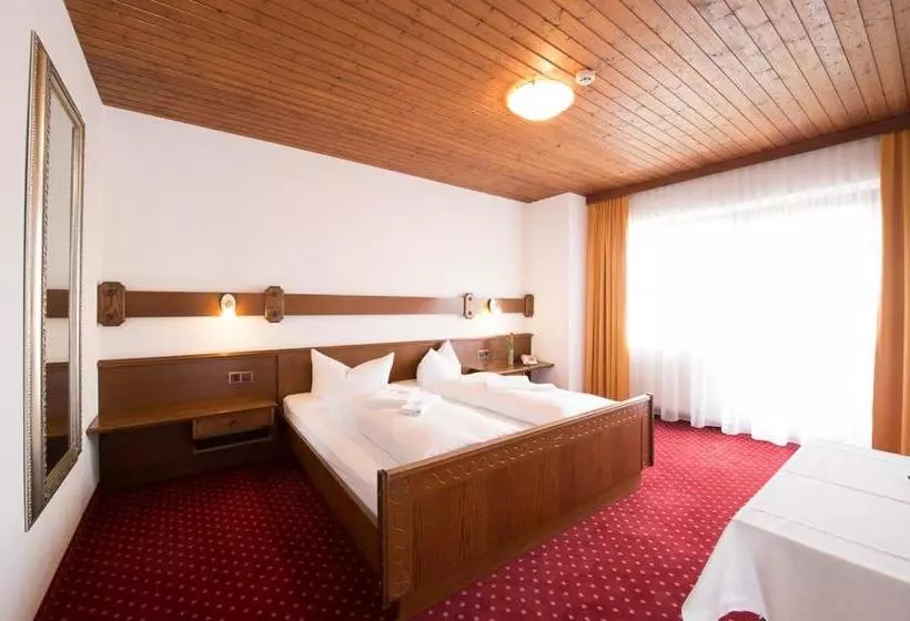 ホテル Schwannerwirt