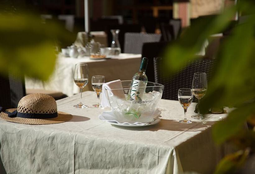 Das Traditionshotel Schwarzer Adler