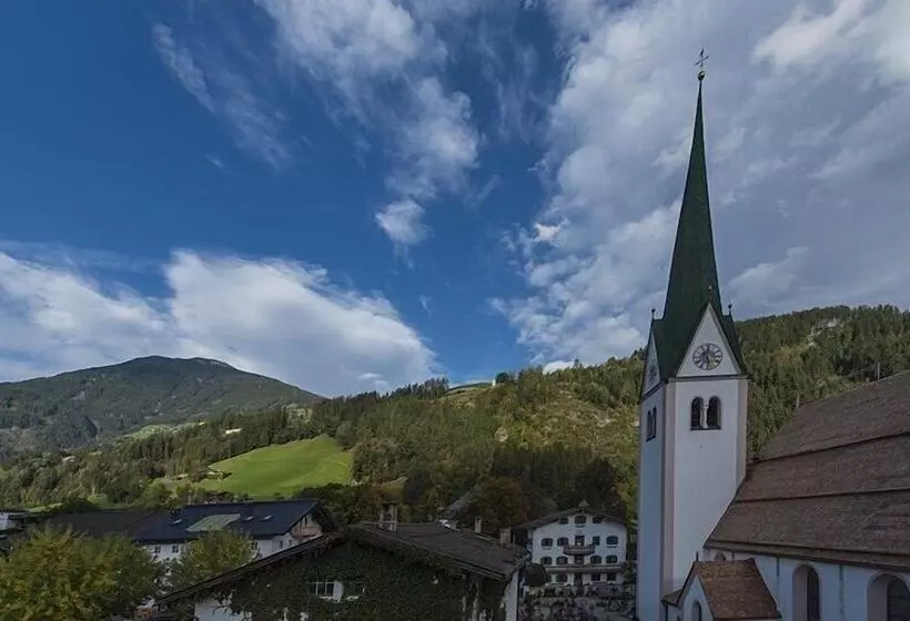 ホテル Zum Pinzger