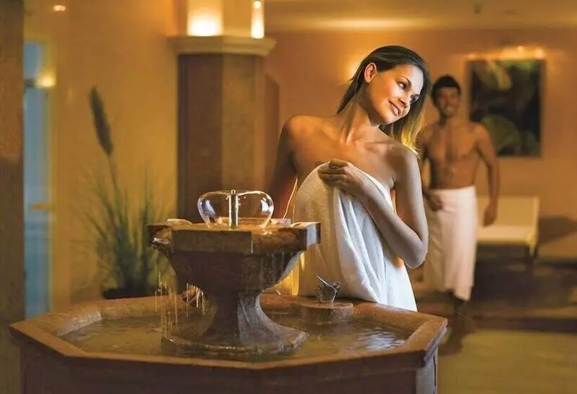 ホテル Zum Pinzger