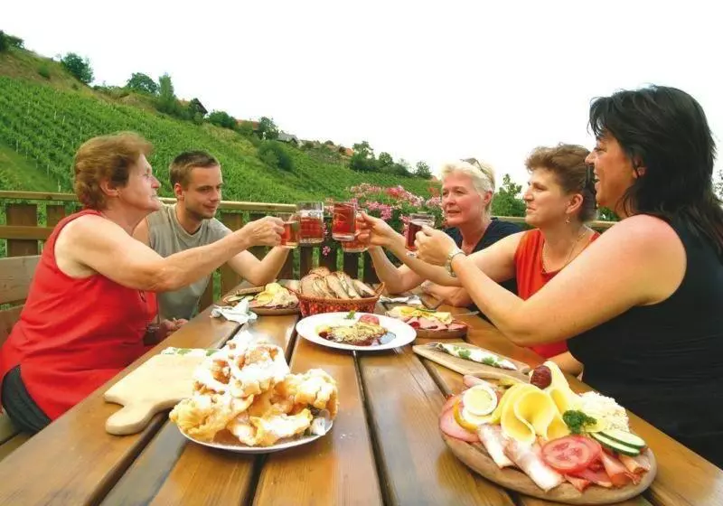 膳宿费 Gästehaus Kleindienst