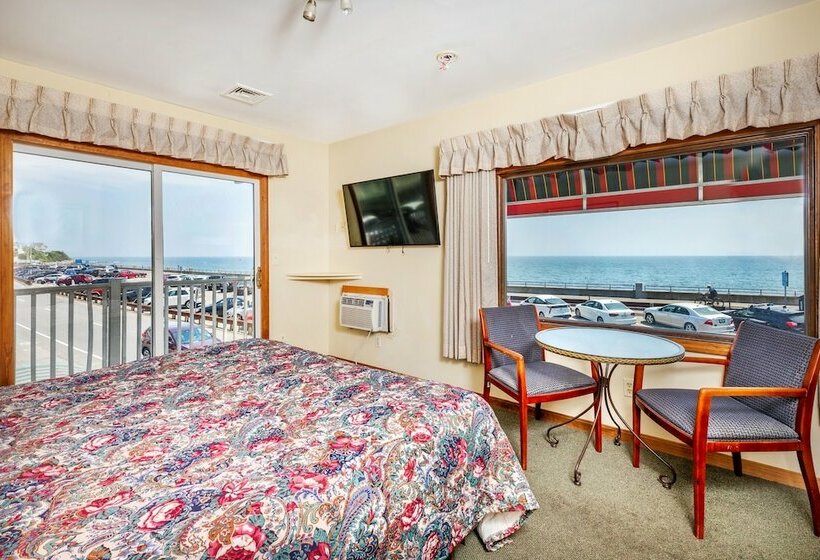 Sea Spiral Suites & Motel