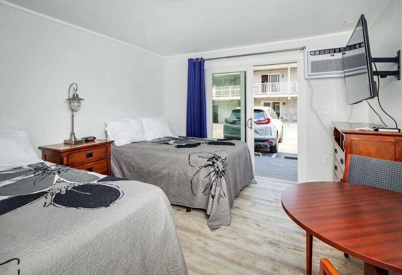 Sea Spiral Suites & Motel