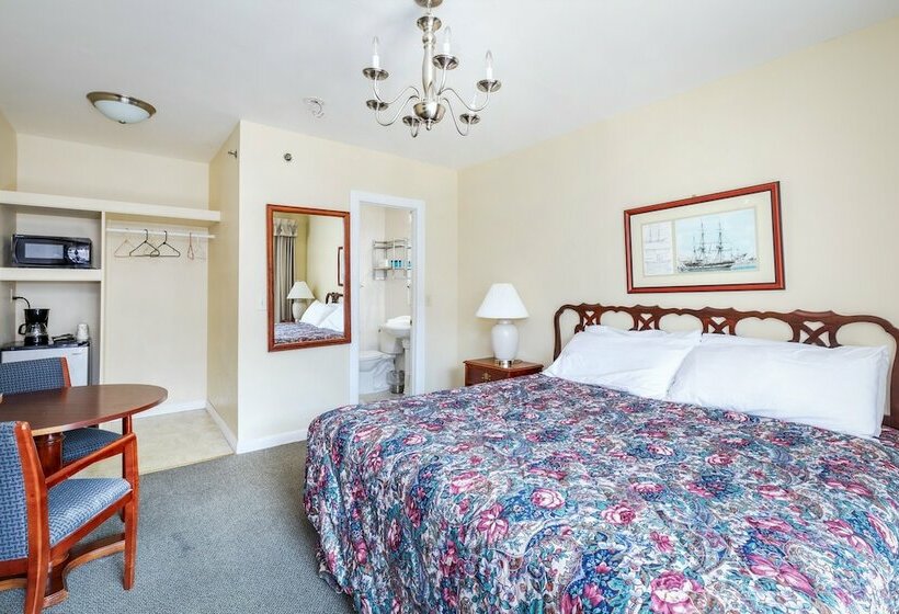 Sea Spiral Suites & Motel