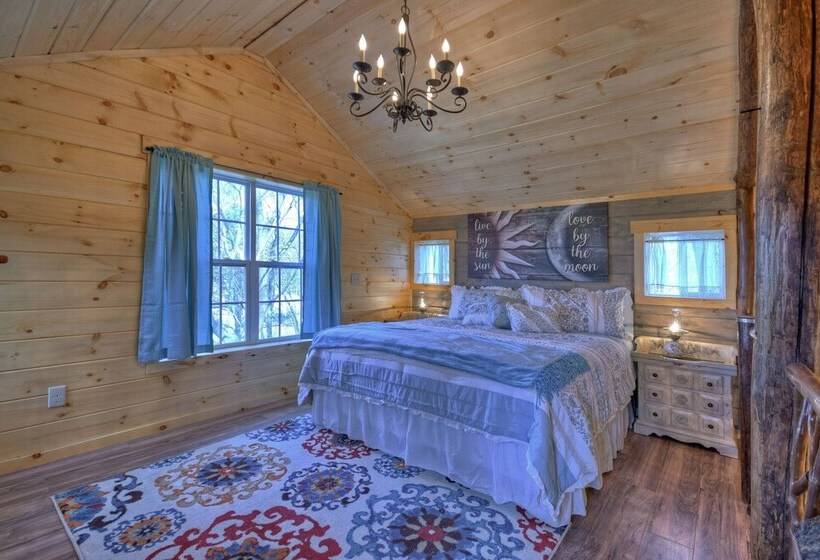 Treehouse Ellijay Star5vacations