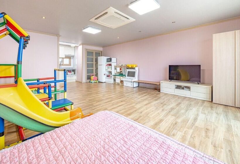 Yeosu Moranggee Pension