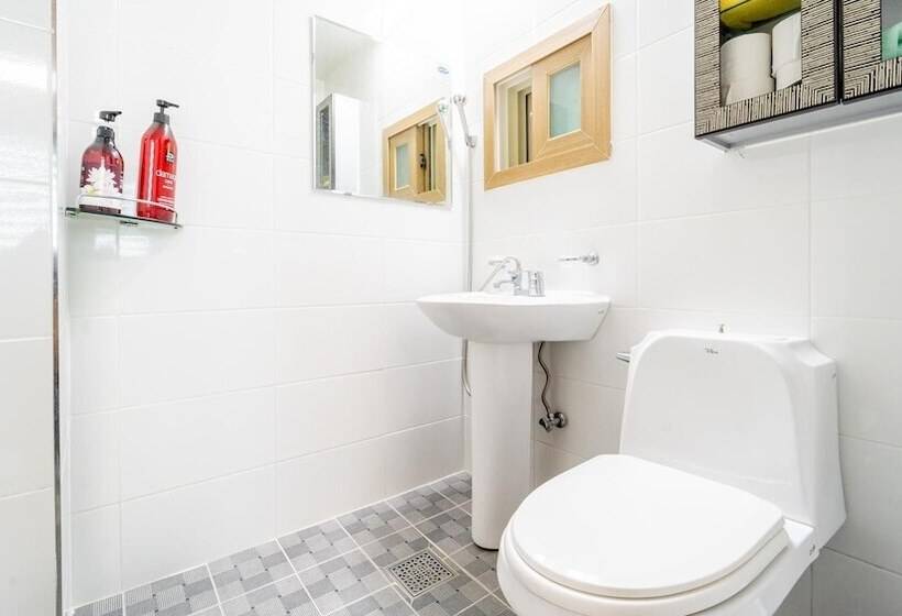 Yeosu Moranggee Pension