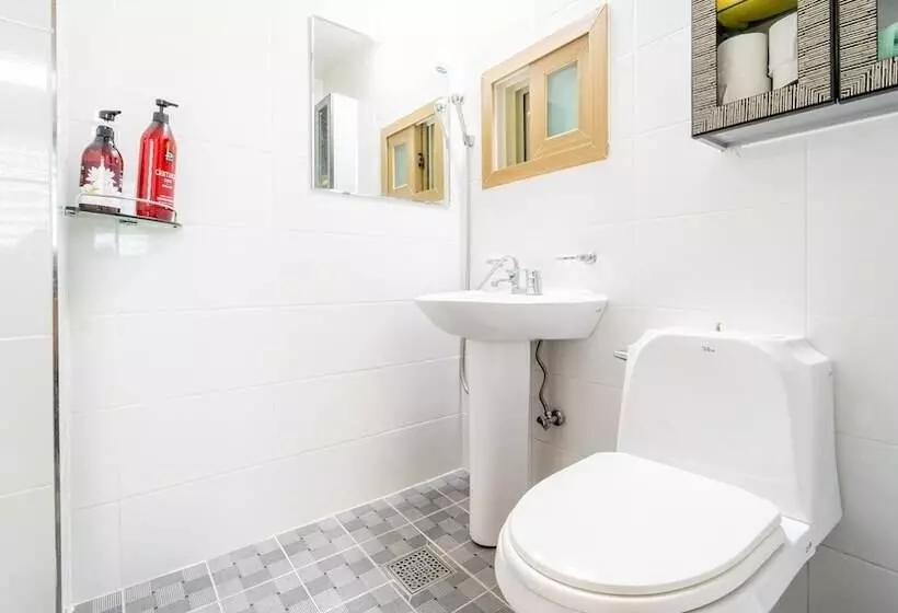 Yeosu Moranggee Pension