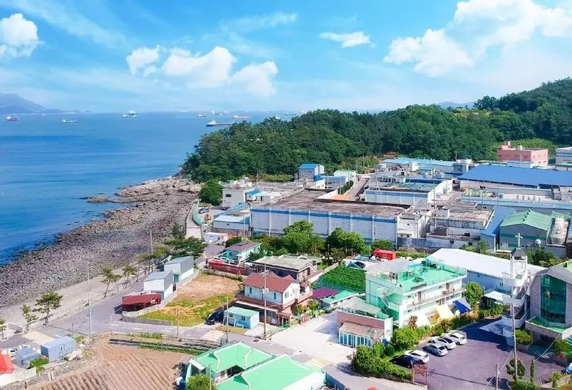 Yeosu Moranggee Pension