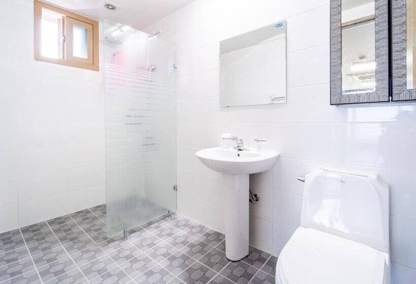 Yeosu Moranggee Pension