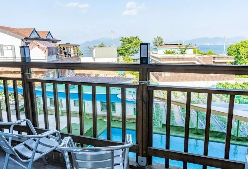 Yeosu Moranggee Pension