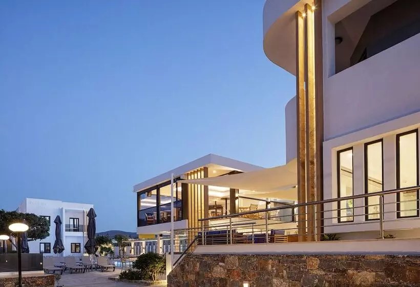 Golden Bay Boutique Hotel & Bungalows