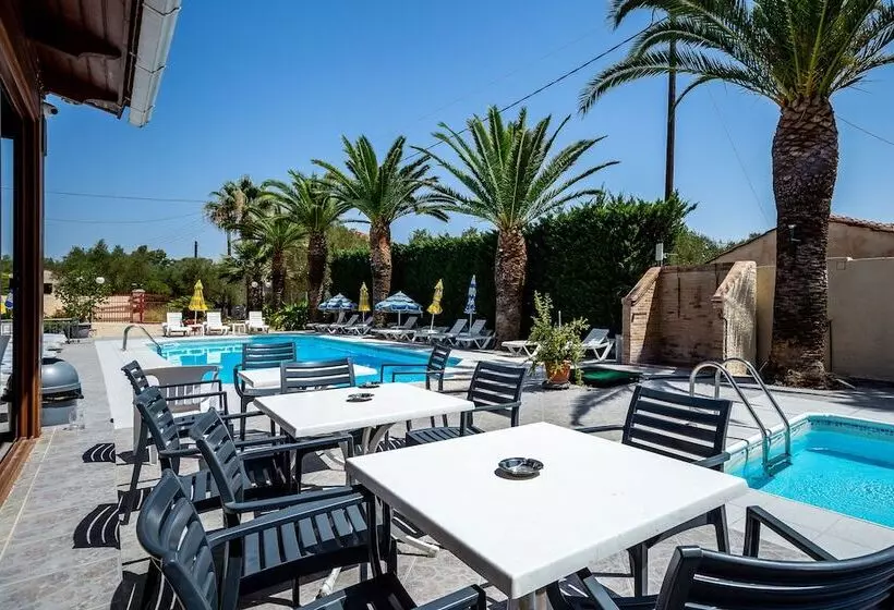 هتل Roseclub Apartments