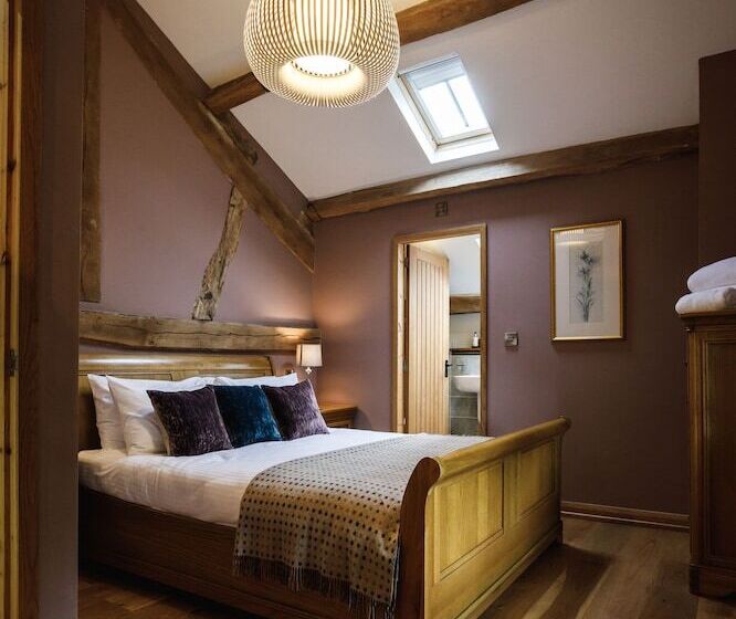 Резиденция Beautiful Secluded 2 Bed Barn With Woodfire Hottub