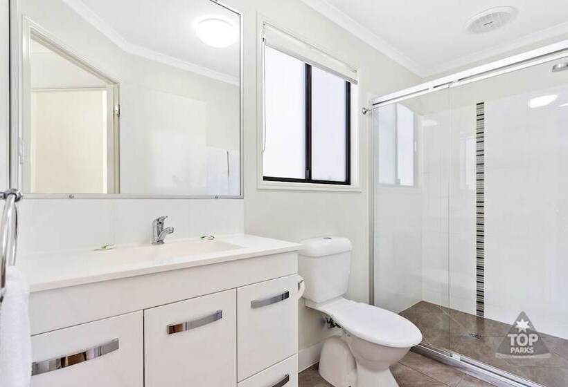 渡假胜地 Tin Can Bay Tourist Park