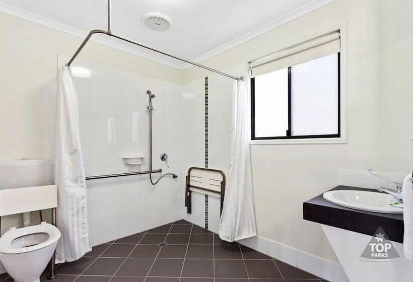 渡假胜地 Tin Can Bay Tourist Park