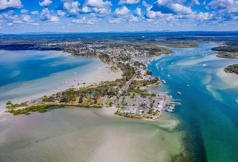 Lomakeskus Tin Can Bay Tourist Park