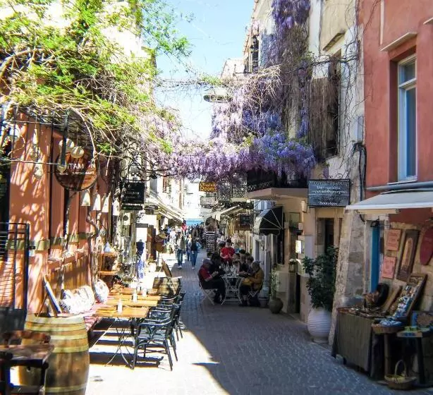 پانسیون Casa Dasyra
