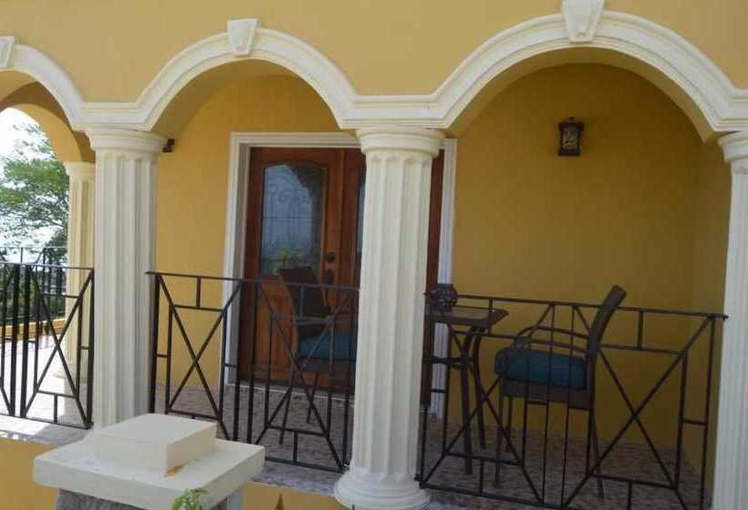 پانسیون Marvettes Hideaway