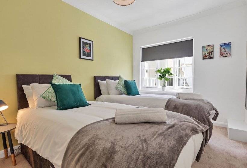 펜션 The Old Brewery House | By My Getaways | Free Parking