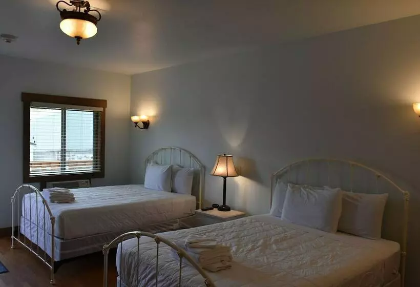 Yellowstone Condo Suites