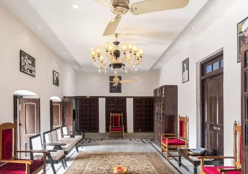 Hotelli Welcomheritage Badi Kothi