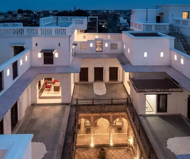 Hotelli Welcomheritage Badi Kothi