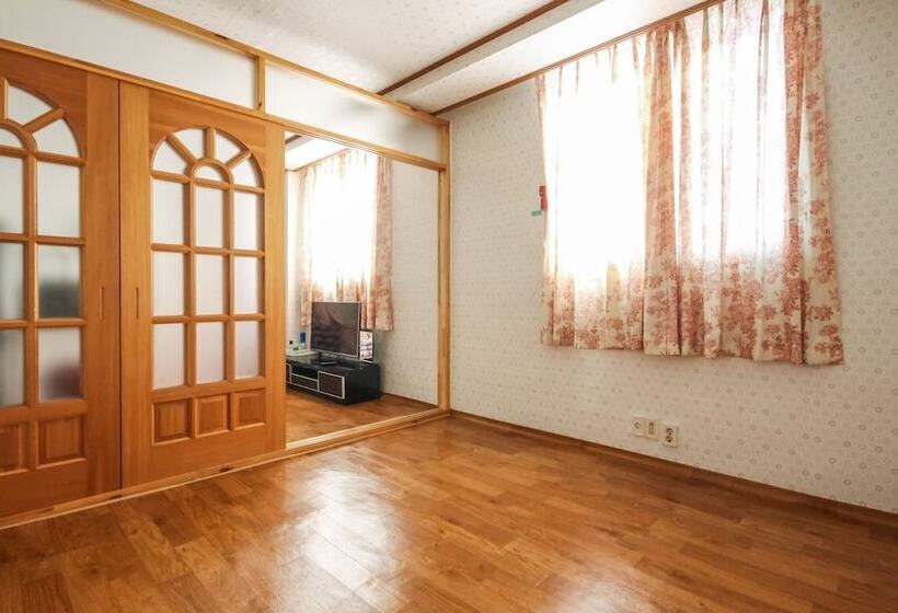 Motel Muju Vip Pension