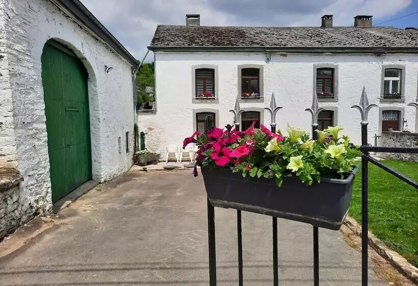 Majatalo Le Relais Du Cheval Blanc