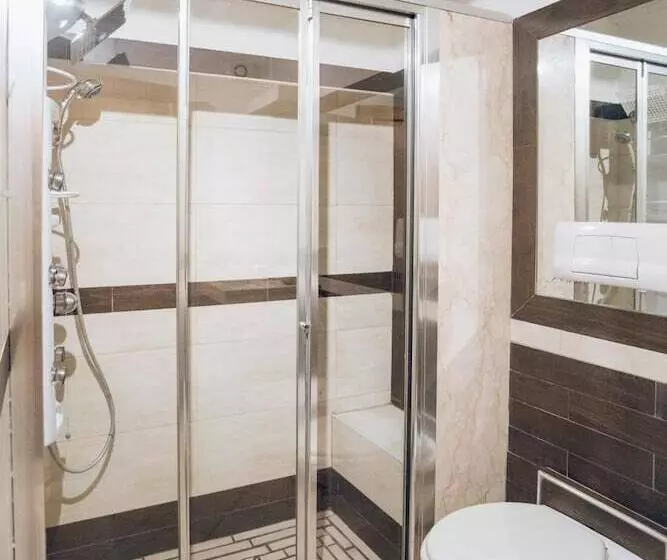 تختخواب و صبحانه Leano Agriresort   Superior Triple Room With Mezzanine