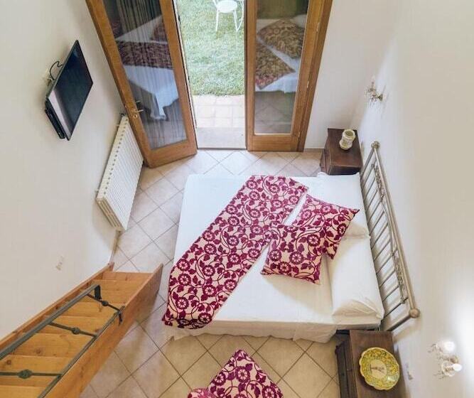 مبيت وإفطار Leano Agriresort   Superior Triple Room With Mezzanine