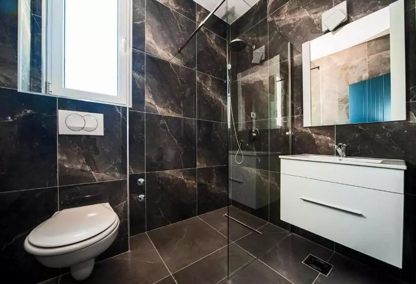 Hotelli David Lux Beach Rooms