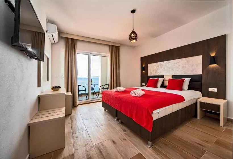 Hotelli David Lux Beach Rooms