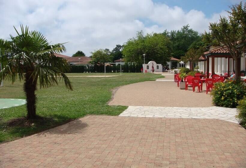 فندق Domaine Du Pignada