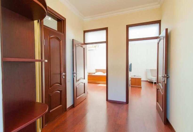 فندق Grace Magnat