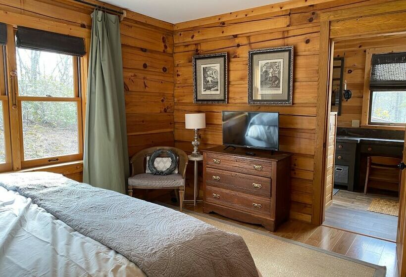 Woodwinds  Custom Cabin, Sunset Views, Hot Tub, Indoor & Outdoor Fireplaces, Pet Friendly By Redawni