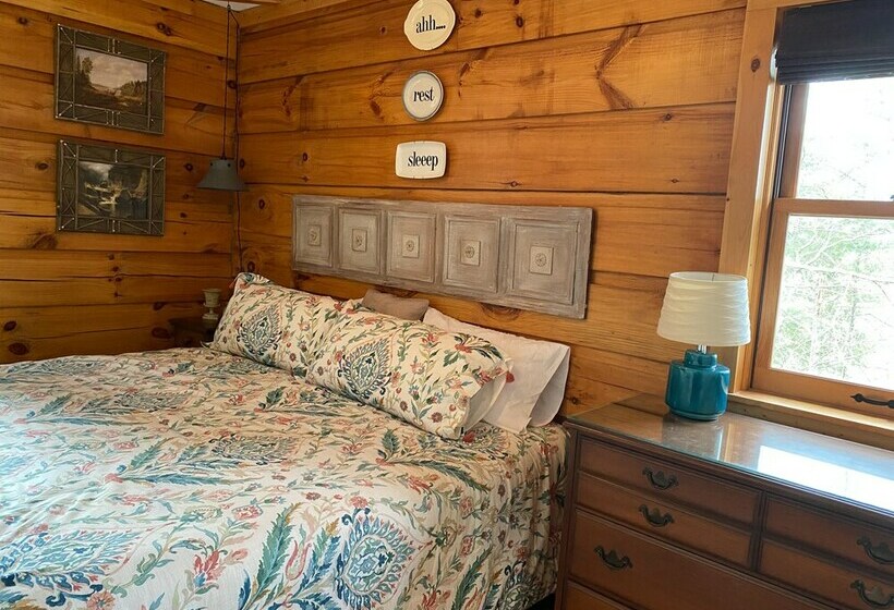 Woodwinds  Custom Cabin, Sunset Views, Hot Tub, Indoor & Outdoor Fireplaces, Pet Friendly By Redawni
