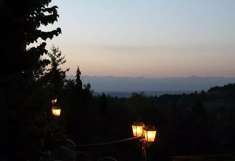 簡易ホテル Bellavista