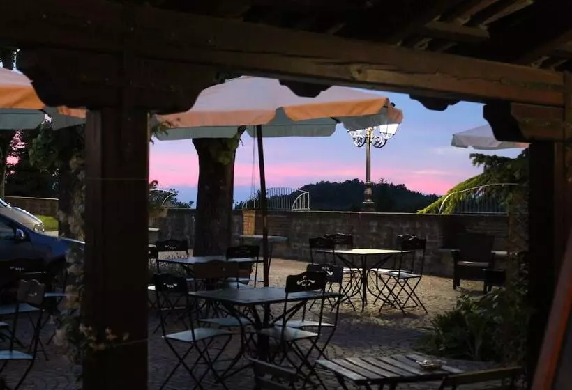 簡易ホテル Bellavista