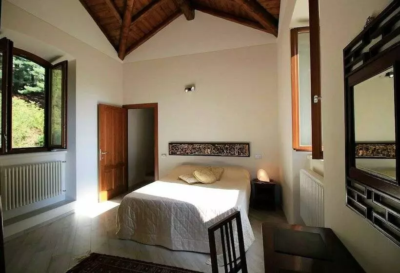 ホテル Cottage Alpino Immerso Nel Bosco
