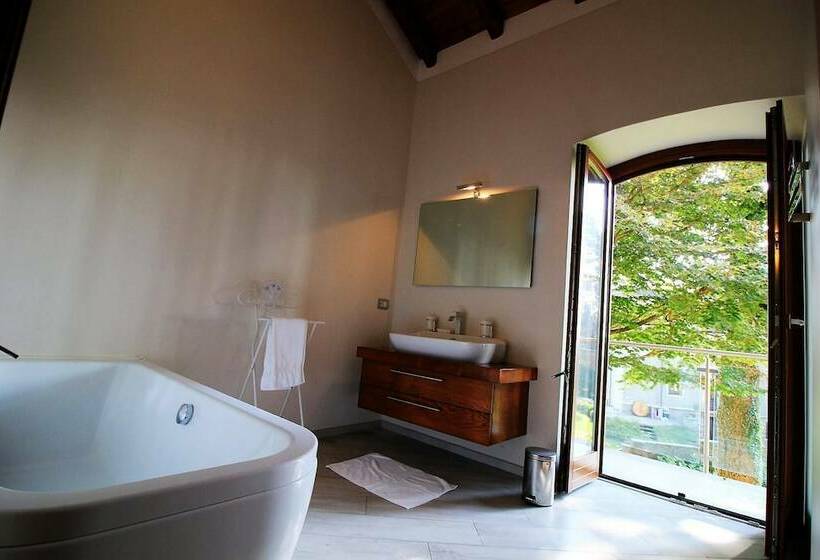 ホテル Cottage Alpino Immerso Nel Bosco