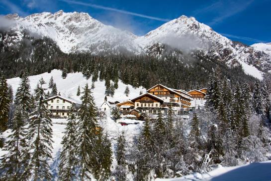 호텔 Almwellness Resort Tuffbad