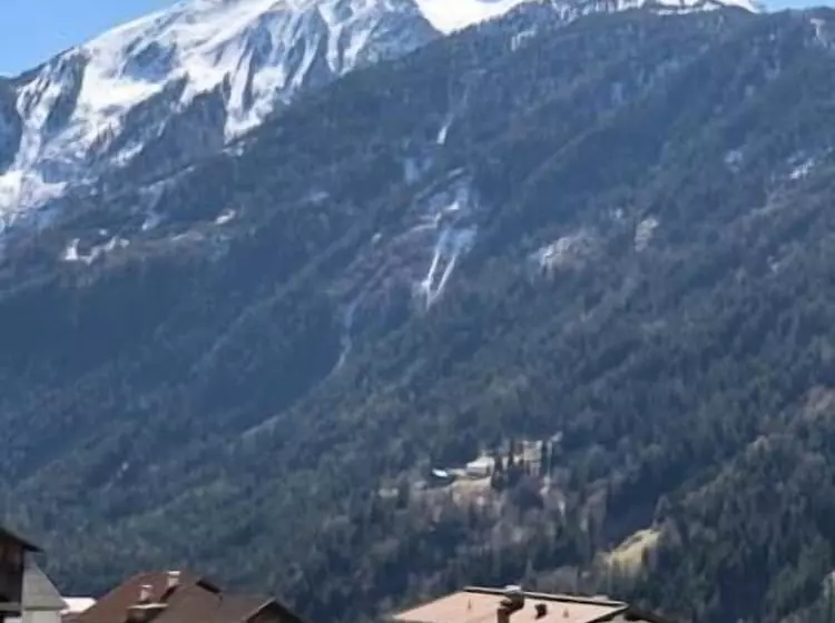 ベッドアンドブレックファースト Haus Hubertus Wintersaison Und Sommersaison