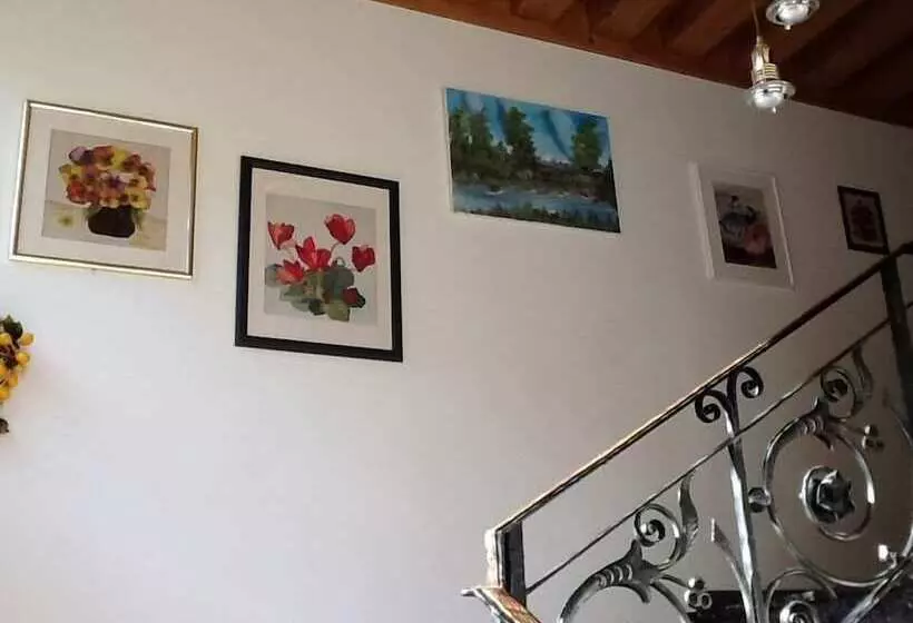 ベッドアンドブレックファースト Haus Hubertus Wintersaison Und Sommersaison